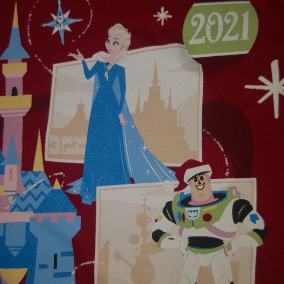 2021 Disney Merriest nights  cotyon long sleeve shirt - Picture 2 of 10